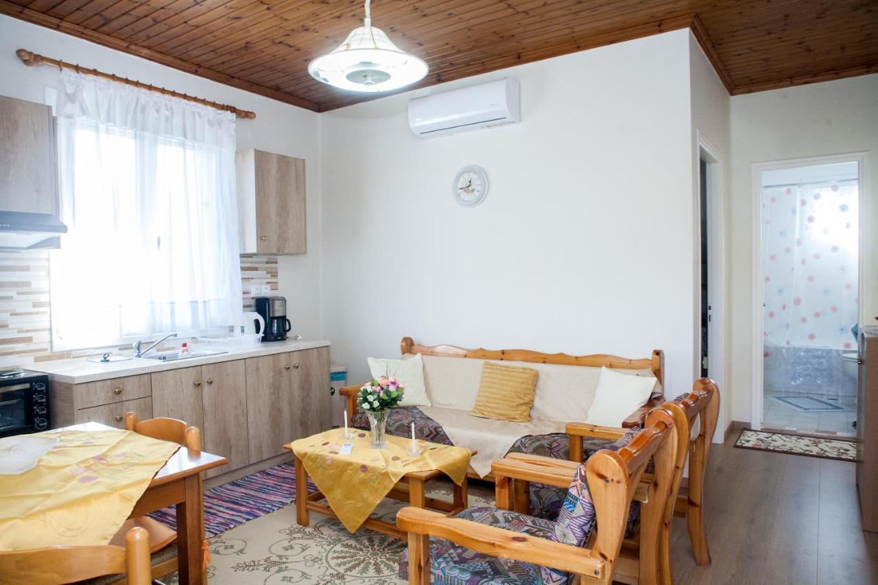 Casa Serena Asprogerakata Extérieur photo