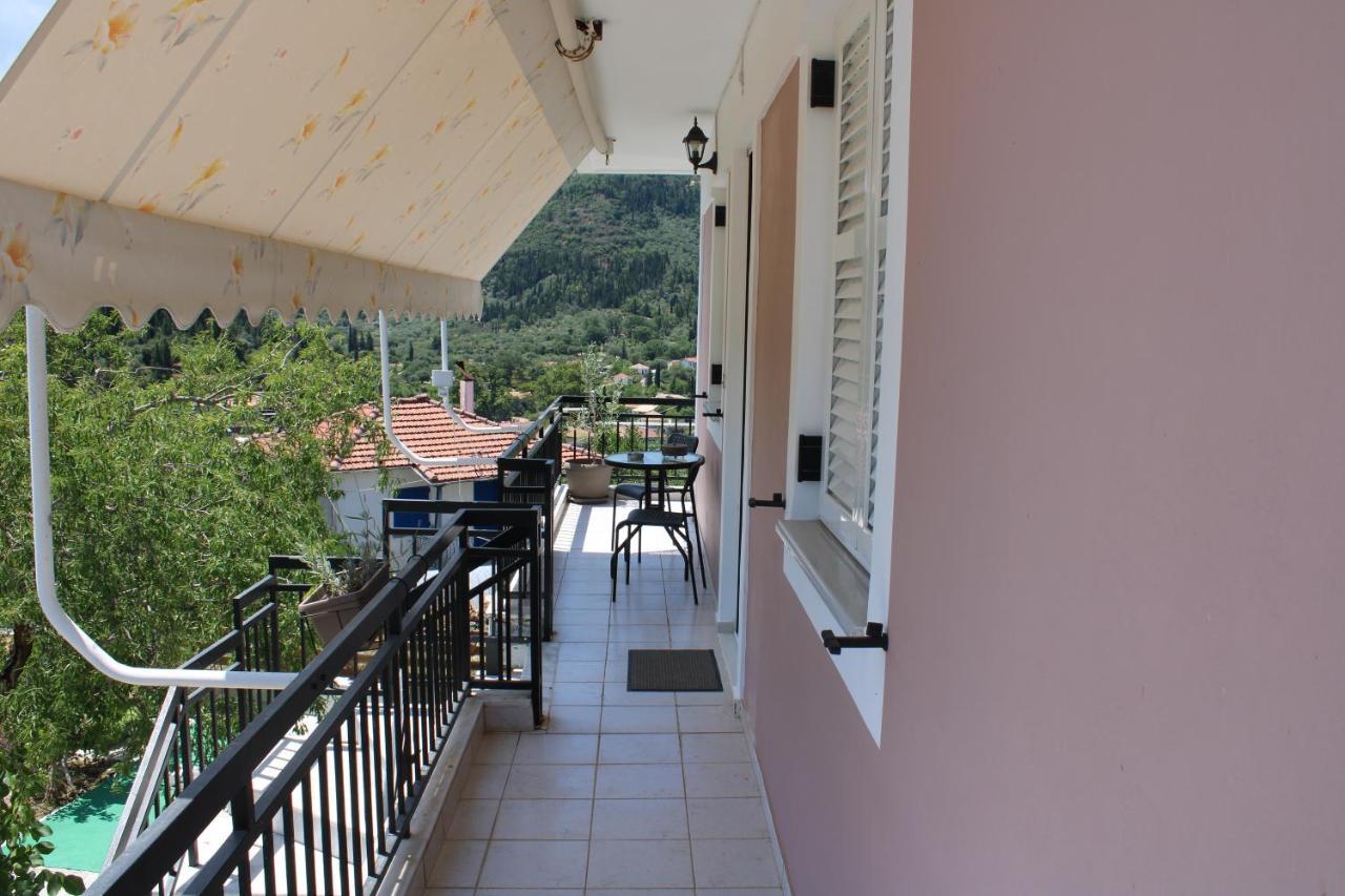 Casa Serena Asprogerakata Extérieur photo